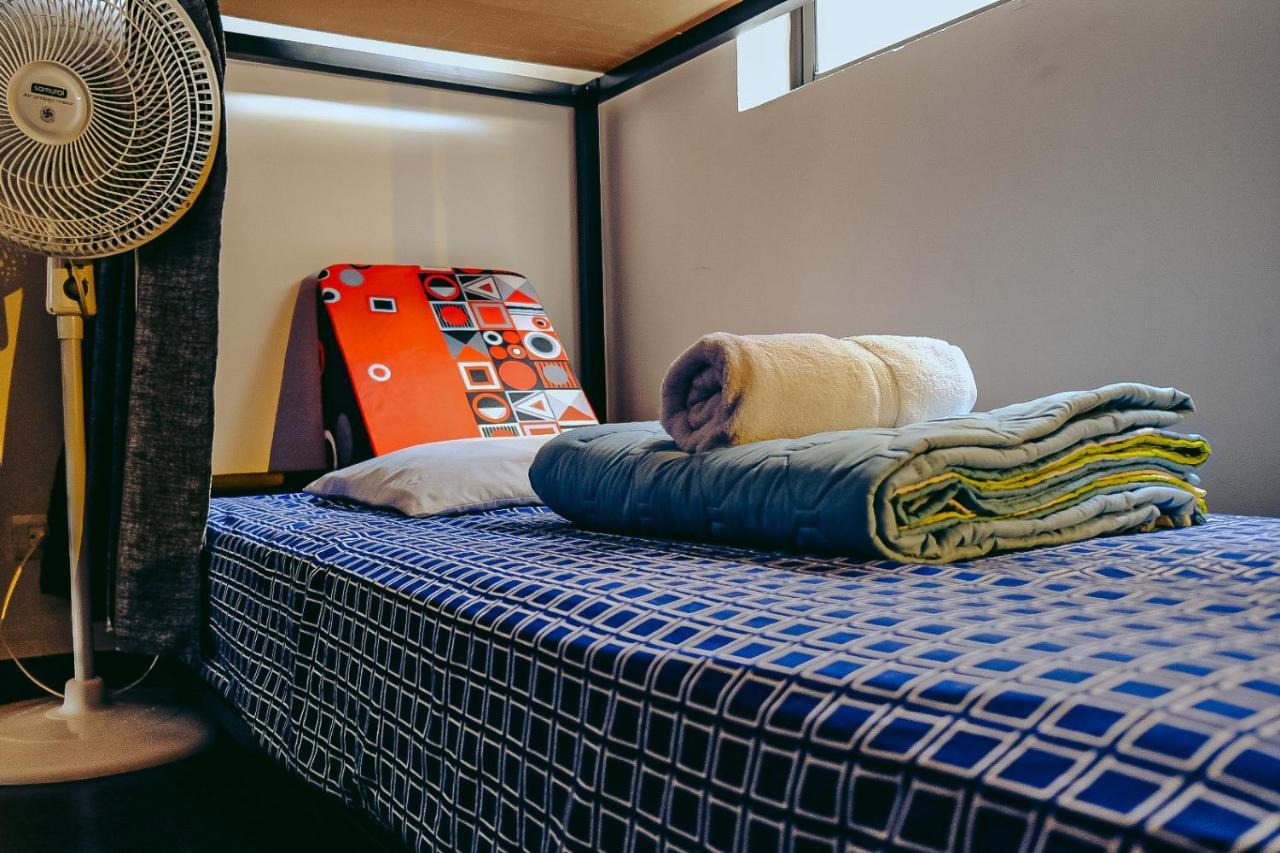 Hostel Metro Floresta Alojamiento Медельин Экстерьер фото