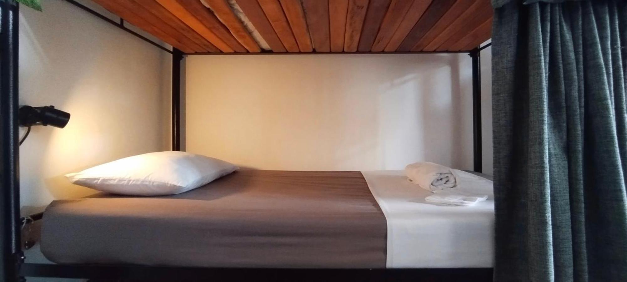 Hostel Metro Floresta Alojamiento Медельин Экстерьер фото